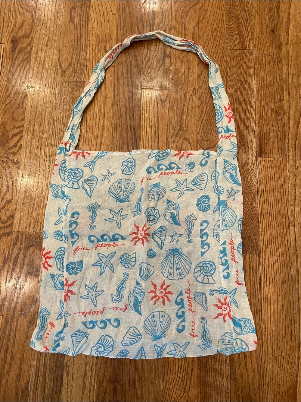 Free People White Cotton Tote with Blue & Red Seashell Shopping Print
